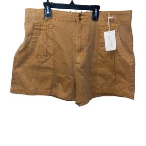 Universal Thread size 18 shorts women, NWT. 2 for $20